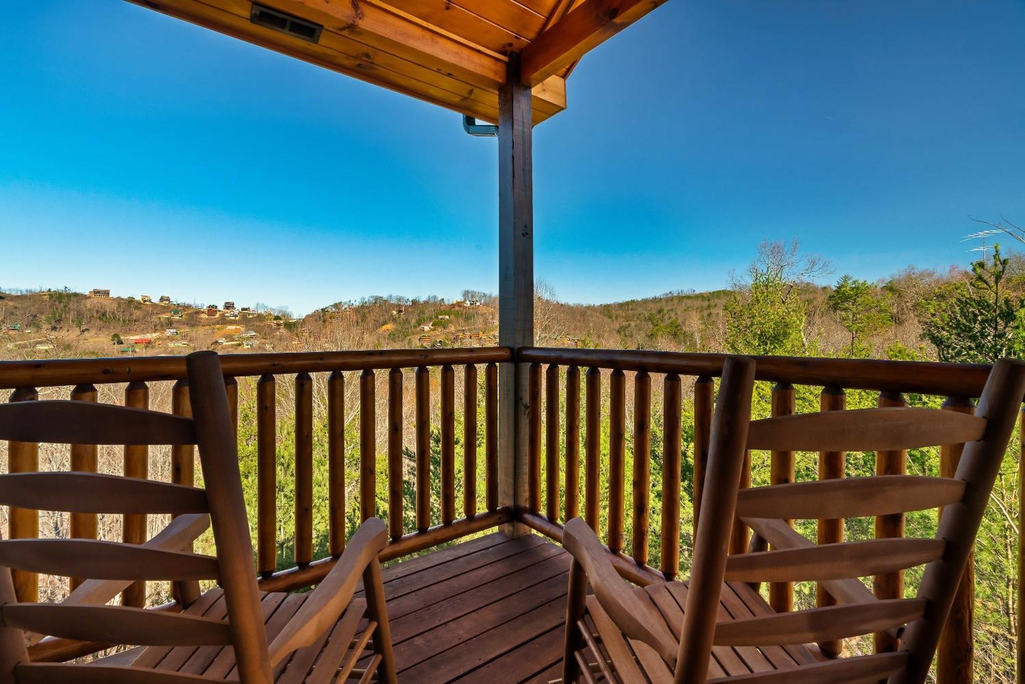 Full Equipped Cabin With A Pool And Game Room Smokies Views Gatlinburg Exterior photo
