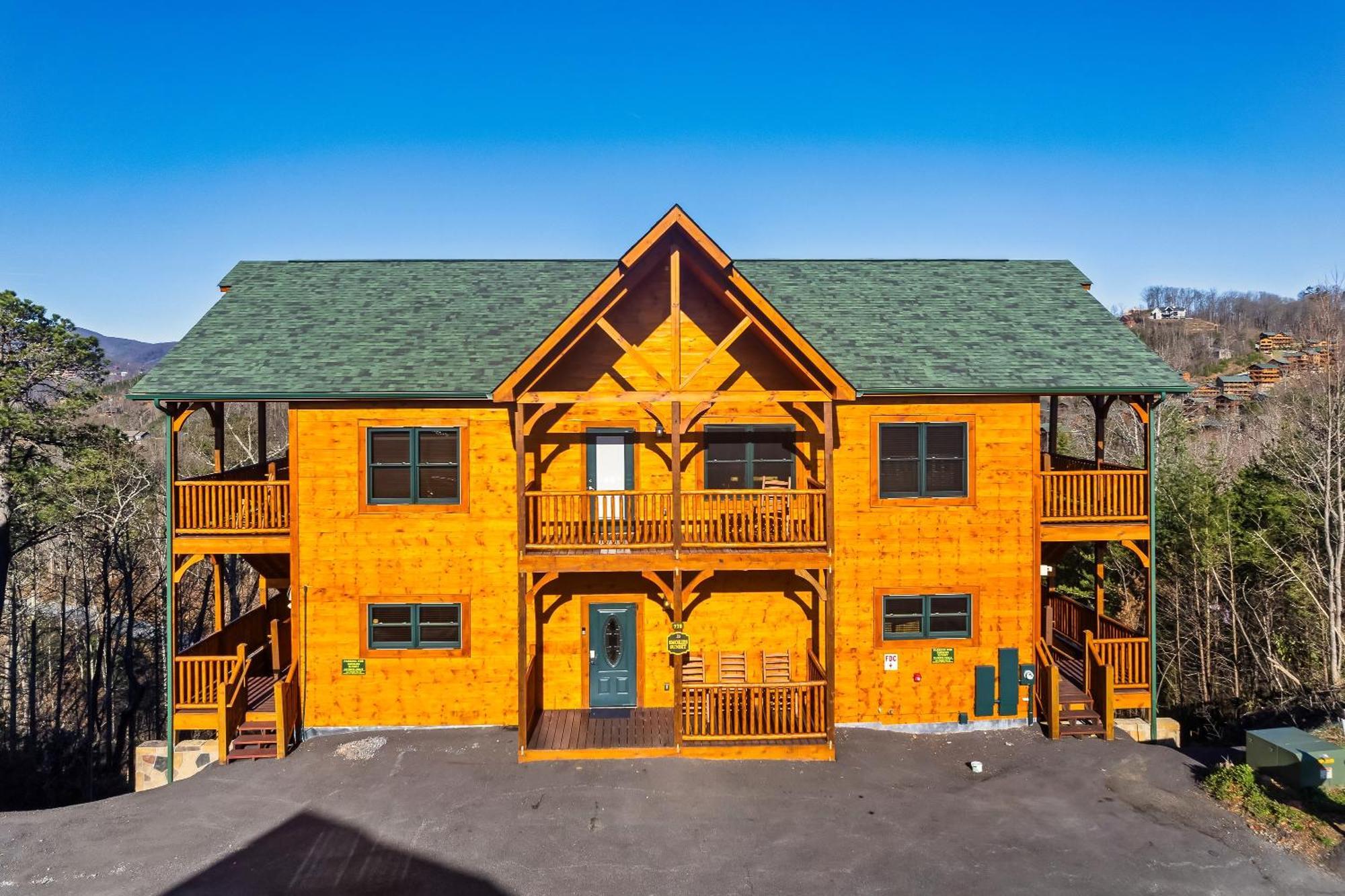 Full Equipped Cabin With A Pool And Game Room Smokies Views Gatlinburg Exterior photo