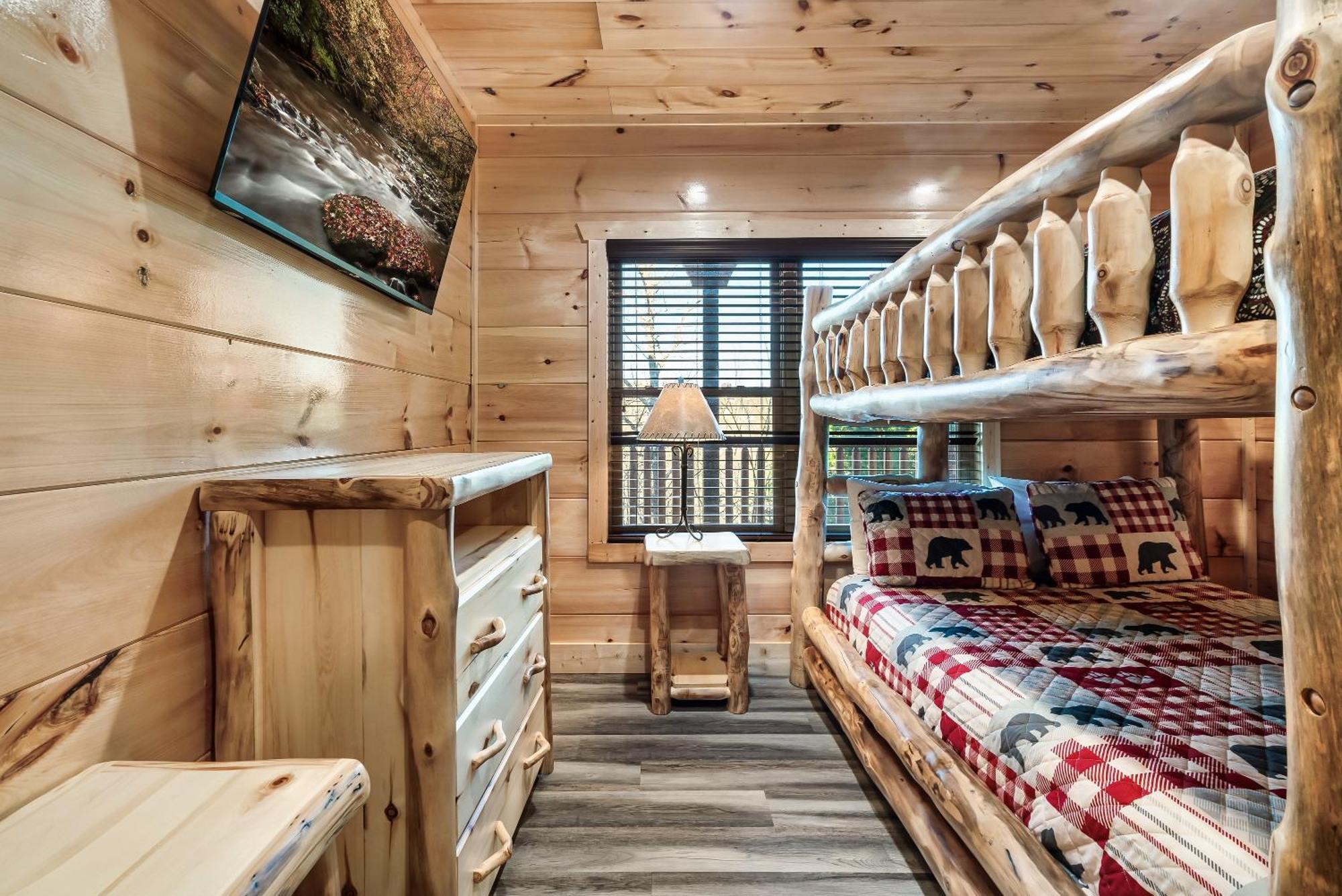 Full Equipped Cabin With A Pool And Game Room Smokies Views Gatlinburg Exterior photo
